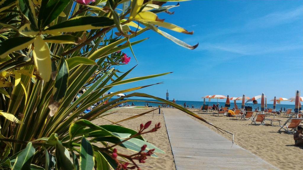 Appartamenti Diana Est Bibione Kültér fotó